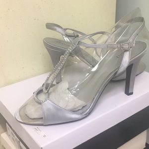 Alfani Women's EnyaSlv Evening sandal pumps, 9.5M